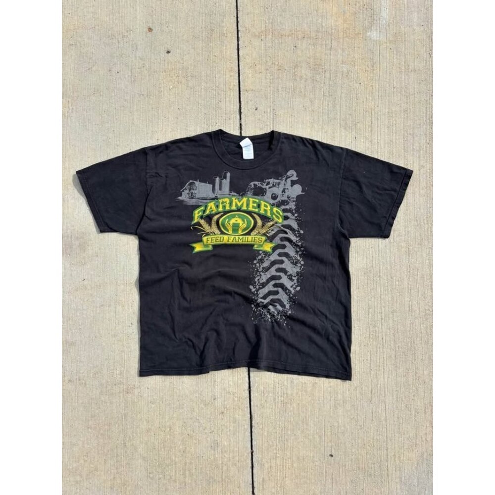 Vintage Farmers Feed Families John Deer Graphic T shirt Faded 90’s